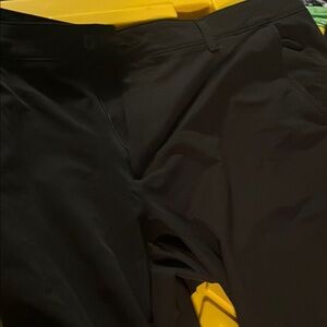 Under Armour Black Chinos & Khakis. Like new. 42-30 pants.